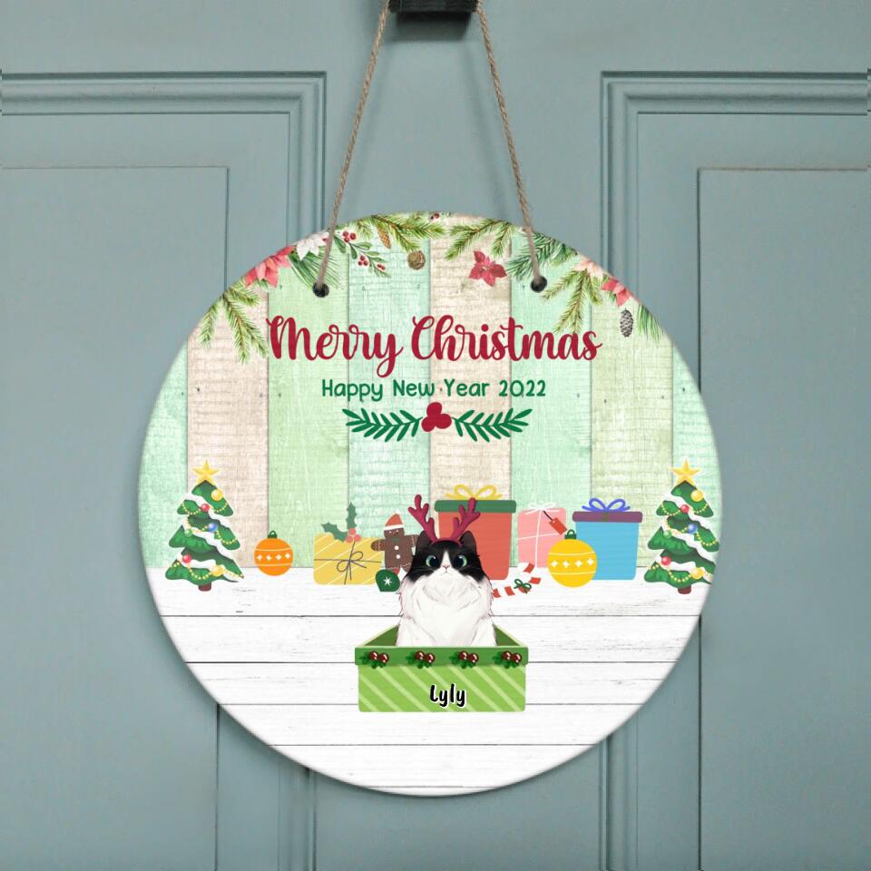 Personalized Cat Box Circle Door Sign - Gift For Cat Lovers With Up To 3 Cats - Merry Christmas