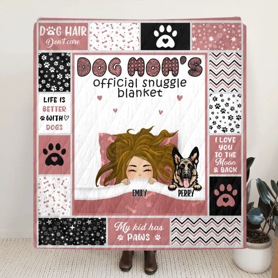 Personalized Dog Mom Fleece Throw Blanket/Quilt - Up to 6 Dogs - Mother's Day Gift Idea For Dog Lover - Dog Mom's Official Snuggle Blanket