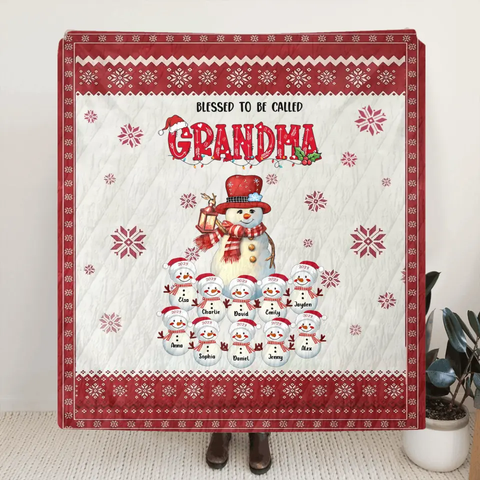 Personalized Grandma Fleece Throw Blanket/Quilt - Up to 10 Grandkids - Christmas Gift Idea for Grandma - Blessed To Be Called Grandma