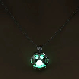 Cats paw green
