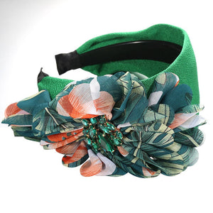 blackish green