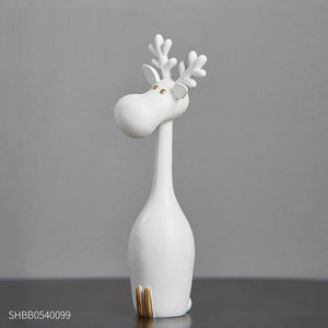 Giraffe White