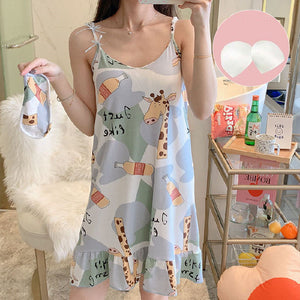 Giraffe feeding bottle
