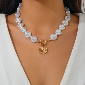 02 Gold Necklace 6834