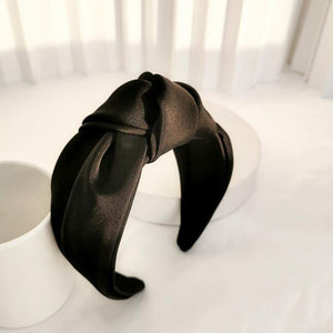 Black hairband