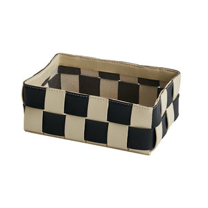 Black color blocking