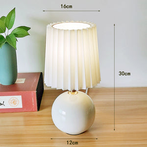 Round ceramic off white