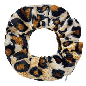 Yellow background leopard print