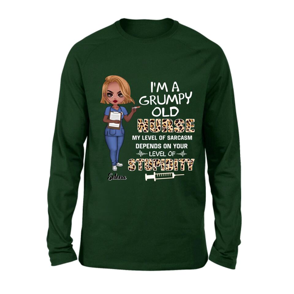 Personalized Grumpy Old Nurse Shirt/Pullover Hoodie - Gift Idea For Nurse - I'm A Grumpy Old Nurse