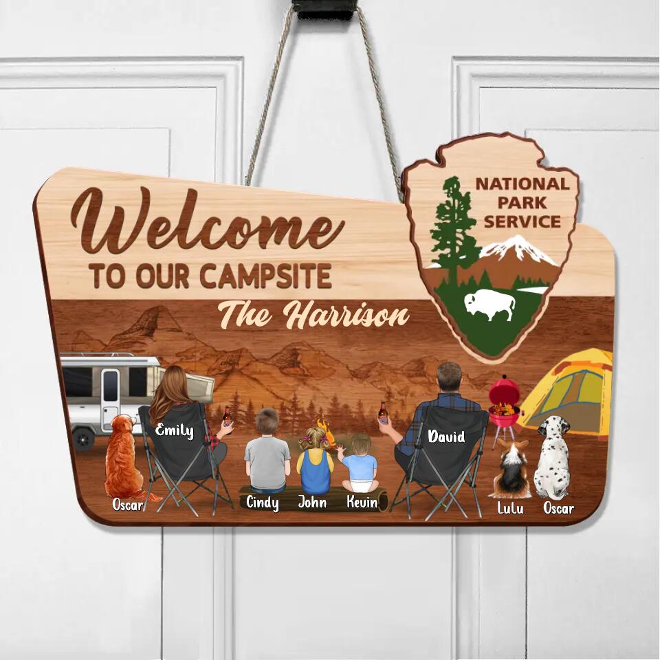 Personalized Camping Wooden Sign - Couple/Parents With Up to 3 Kids And 3 Pets - Gift Idea For Family/Camping/Dog/Cat Lover - Welcome To Our Campsite