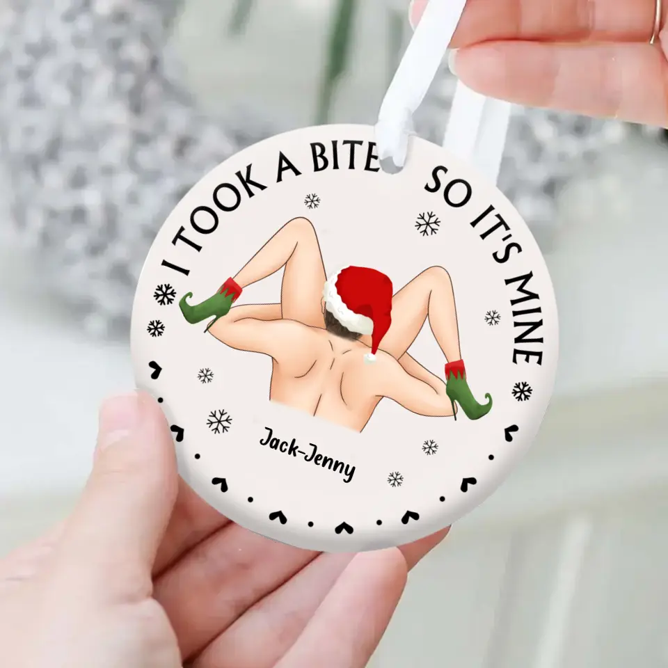 Personalized Christmas Couple Circle Wooden Ornament - Christmas Gift Idea For Couple/Gift To Her - I Took A Bite So It's Mine