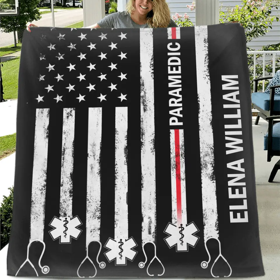 Personalized US Healthcare Worker Fleece Throw Blanket & Quilt - Gift Idea For Paramedic/Colleague