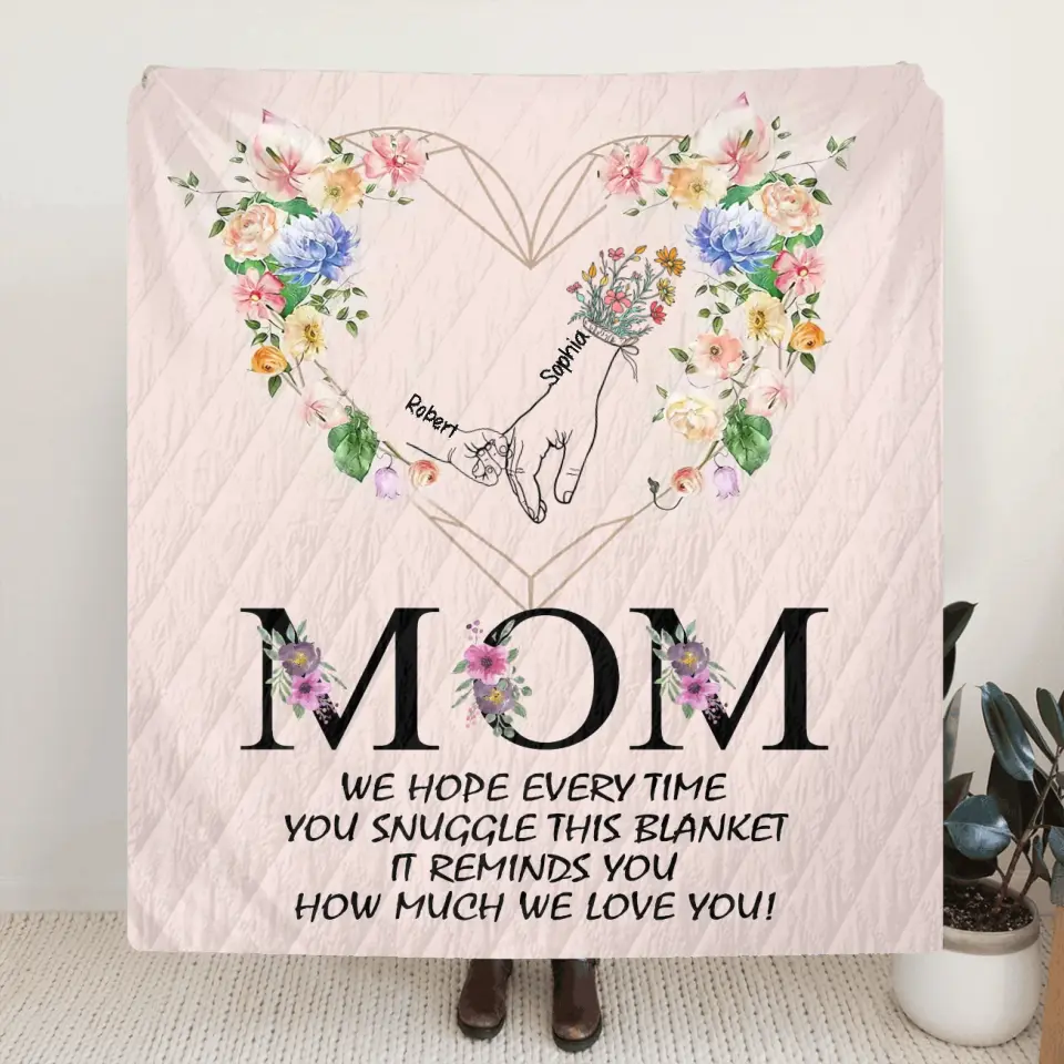 Personalized Mom Quilt Blanket/Fleece Throw Blanket - Gift Idea From Kid To Mom with up to 6 Kids - Mother's Day Gift