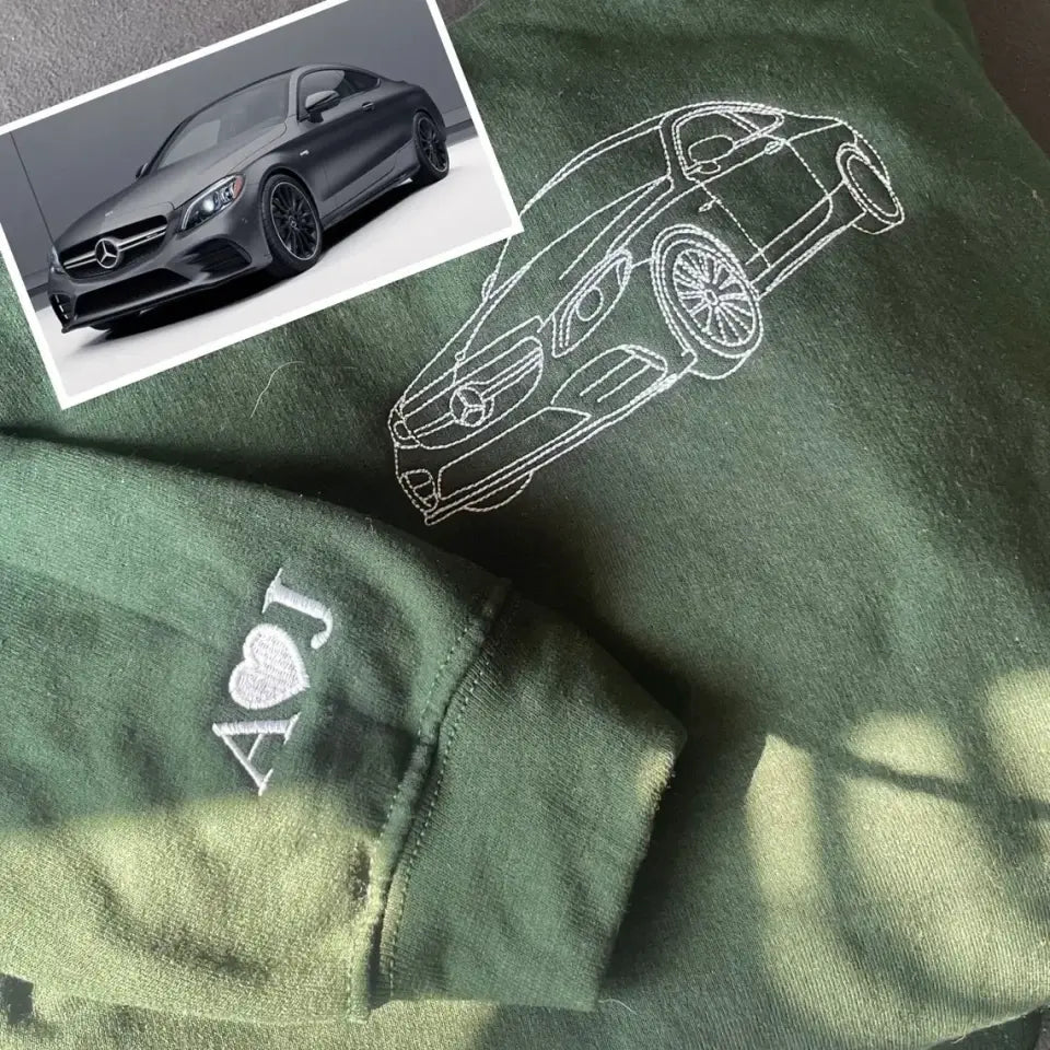 Personalized Embroidered Sweatshirt - Gift Idea for Valentin's Day/Mother's Day/Father's Day