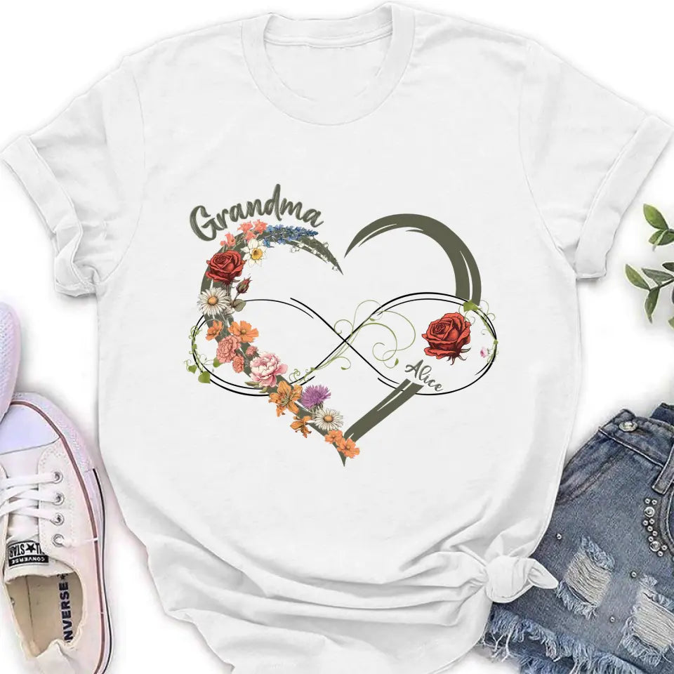 Personalized Floral Heart Grandma Mom Vintage Birth Month Flower Shirt/Hoodie - Up to 10 Kids - Mother's Day Gift Idea for Mom/Grandma