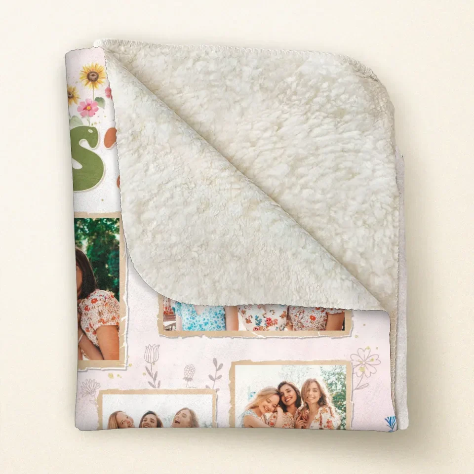Personalized Sisters Fleece Throw Blanket/Quilt - Christmas Gift Idea For Sisters/Siblings - Sisters Are Different Flowers From The Same Garden