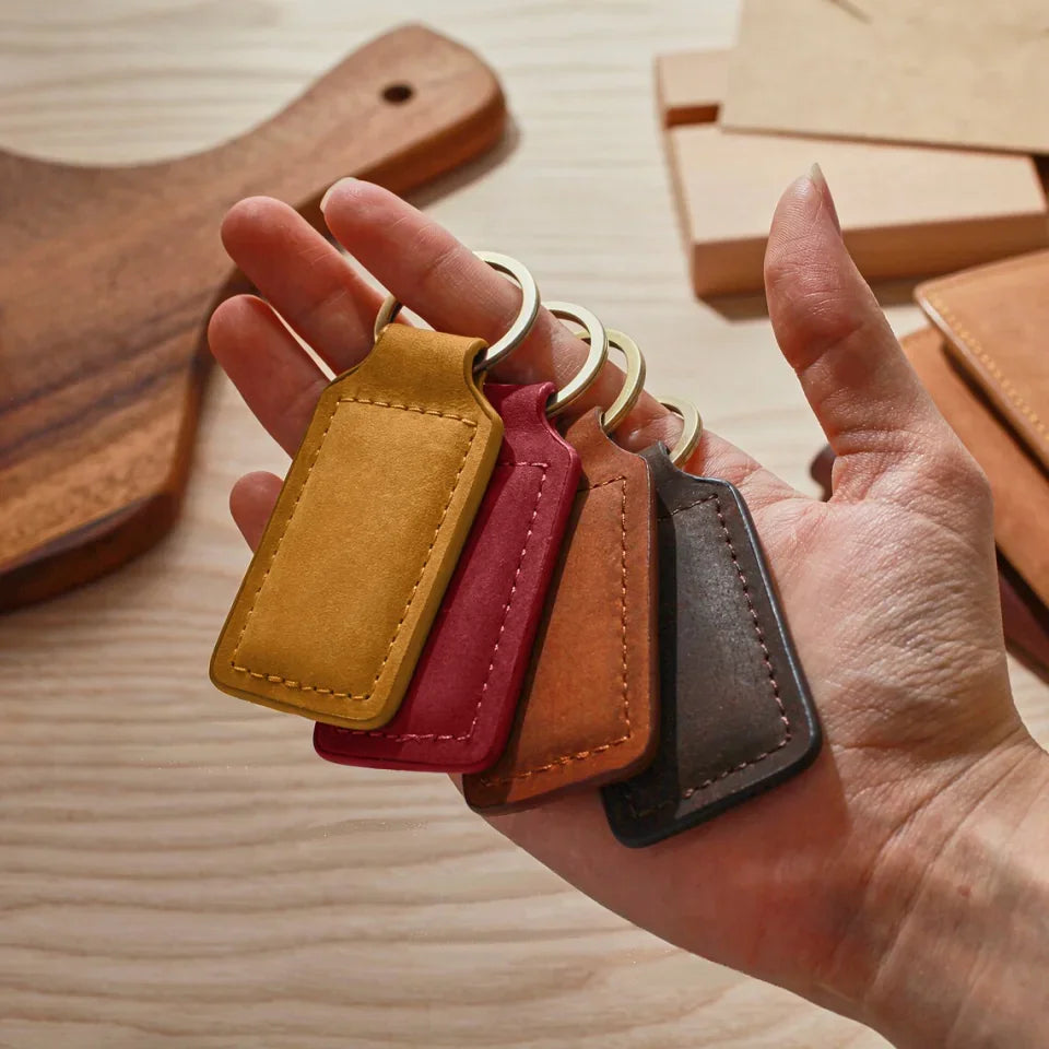 Personalized Couple Leather Keychain - Gift Idea For Couple/Husband & Wife