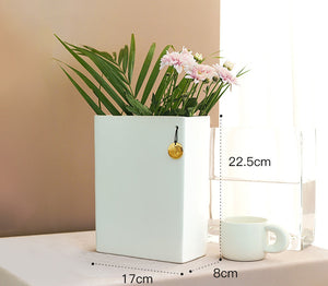 Gold tag vase