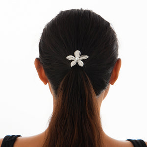 01 White K 0570