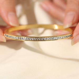 29-D-10 square diamond gold
