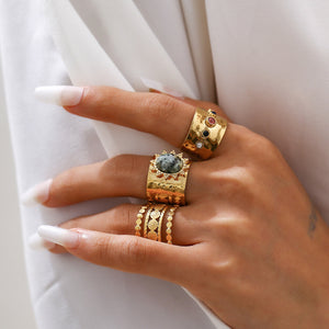 02  Light gold  5496