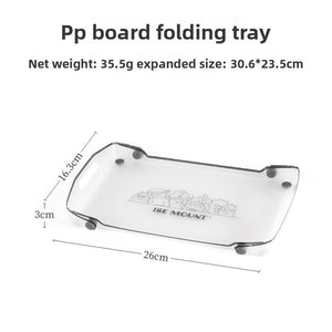 Folding tray