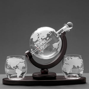 Oval wooden stand + 1 bottle +