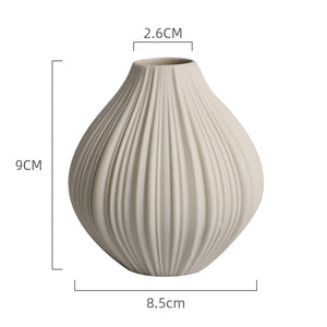 Beige aromatherapy vase