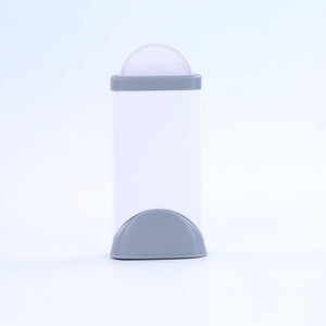 02.Grey