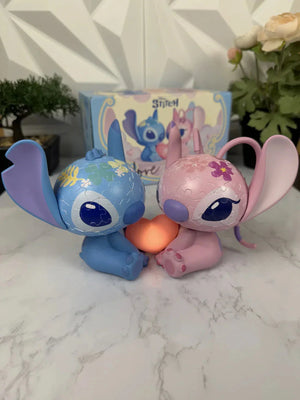 Stitch heart lamp